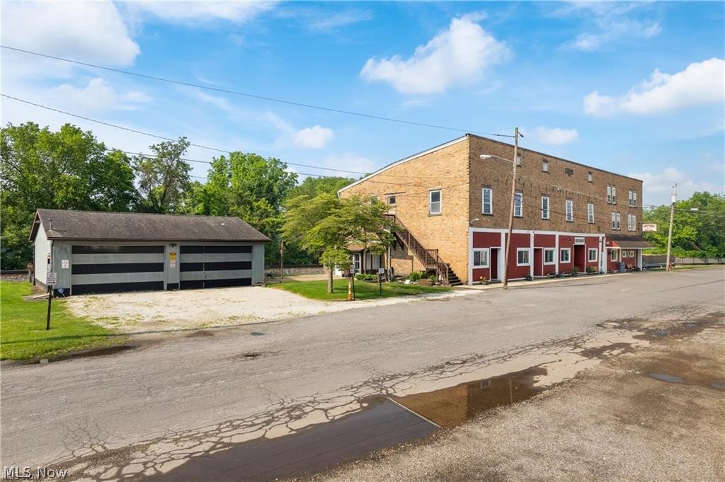 2972 N Division Street Clinton OH 44216