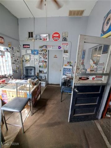 2884 Scranton Road Cleveland OH 44113