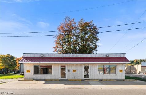 203-205 Carrollton Street Malvern OH 44644