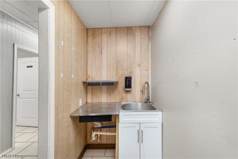 203-205 Carrollton Street Malvern OH 44644