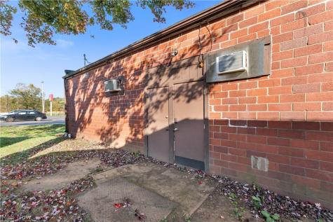 203-205 Carrollton Street Malvern OH 44644