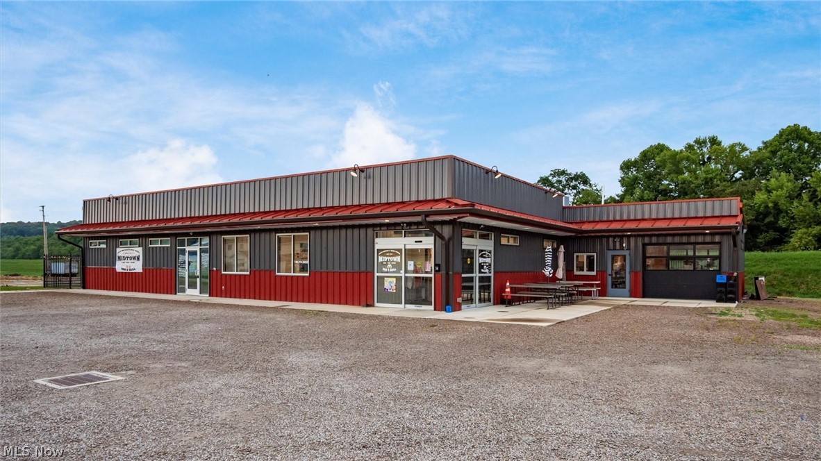 34 Potters Lane Roseville OH 43777