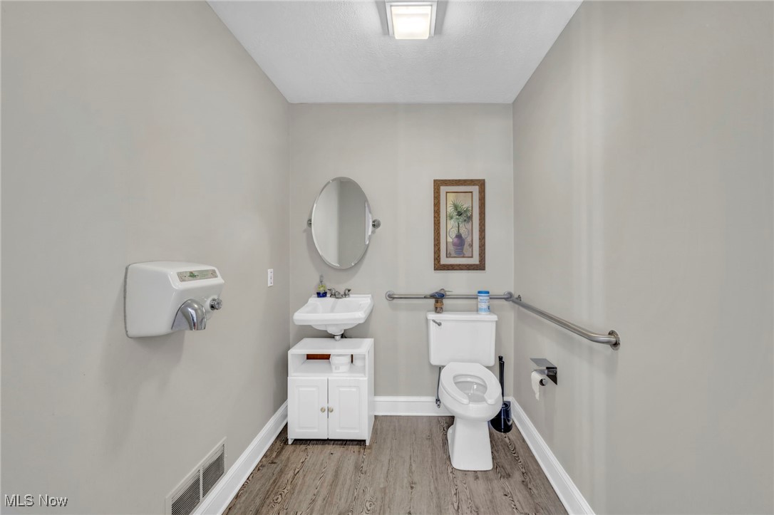 7362 Center Street Mentor OH 44060