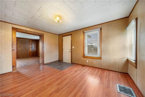 2335 Greensburg Road North Canton OH 44720