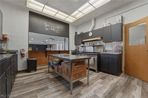 2310 W 9th Street Ashtabula OH 44004