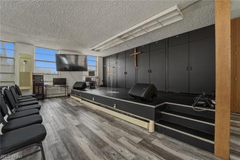 2310 W 9th Street Ashtabula OH 44004