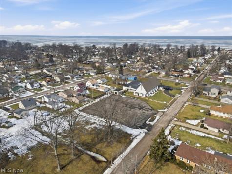 2310 W 9th Street Ashtabula OH 44004