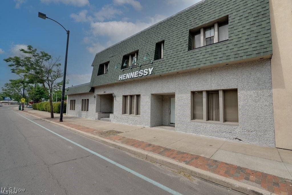 552 N Main Street Akron OH 44310