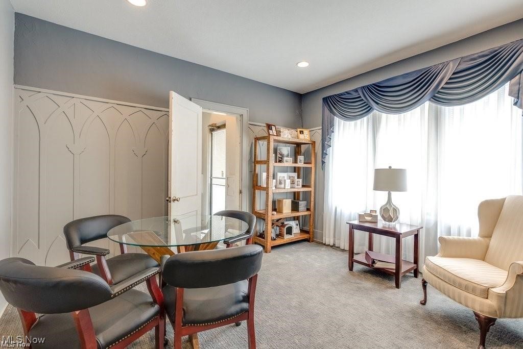 552 N Main Street Akron OH 44310