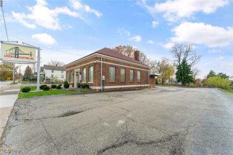 403 Tenney Avenue Campbell OH 44405