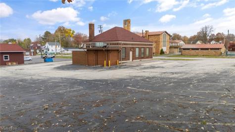 403 Tenney Avenue Campbell OH 44405