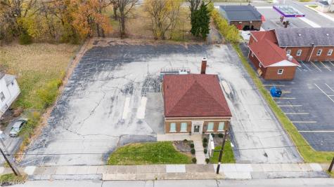 403 Tenney Avenue Campbell OH 44405