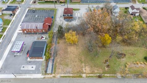 403 Tenney Avenue Campbell OH 44405