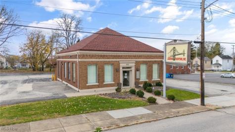 403 Tenney Avenue Campbell OH 44405