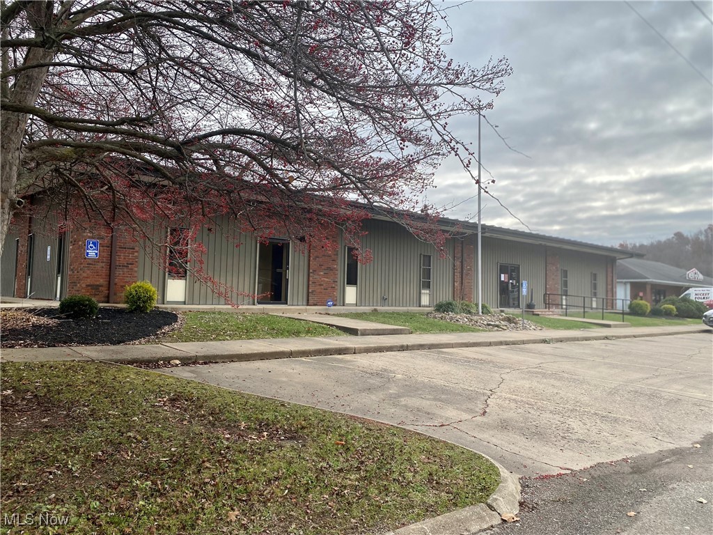 1175 S 13th Street Cambridge OH 43725