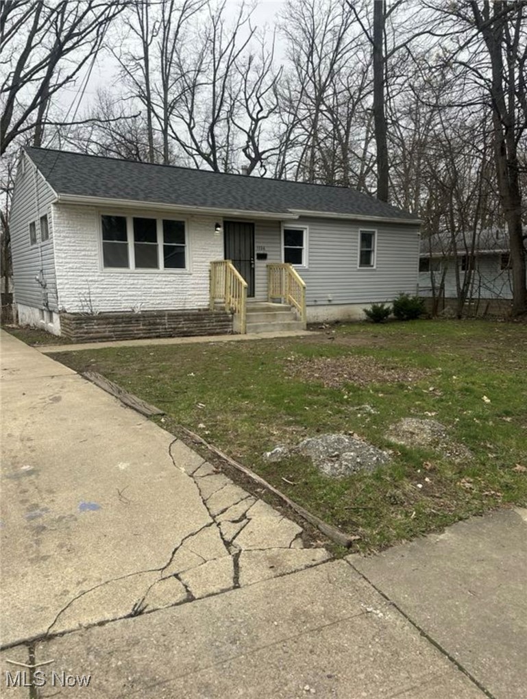1326 Pontiac Avenue Akron OH 44307