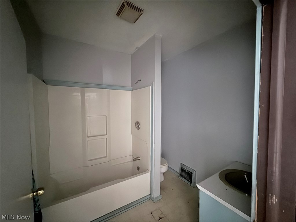 3008 Wilson Avenue Campbell OH 44405