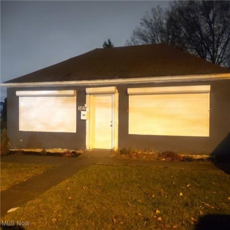 1451 E 193rd Street Euclid OH 44117