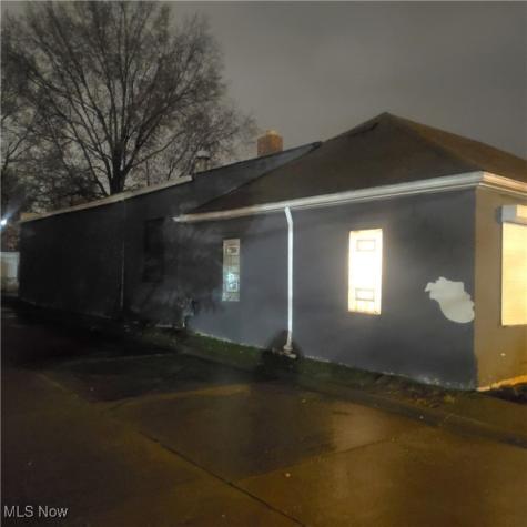 1451 E 193rd Street Euclid OH 44117