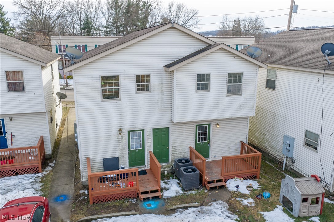 209 - 223 Trenton Avenue Uhrichsville OH 44683