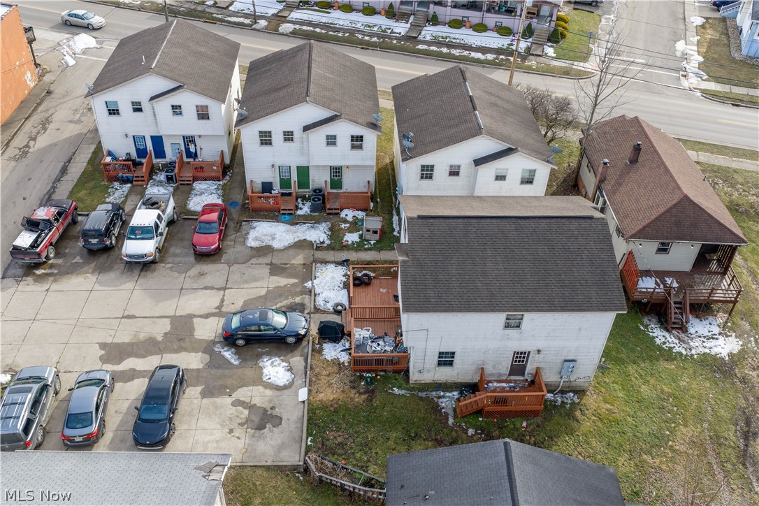 209 - 223 Trenton Avenue Uhrichsville OH 44683