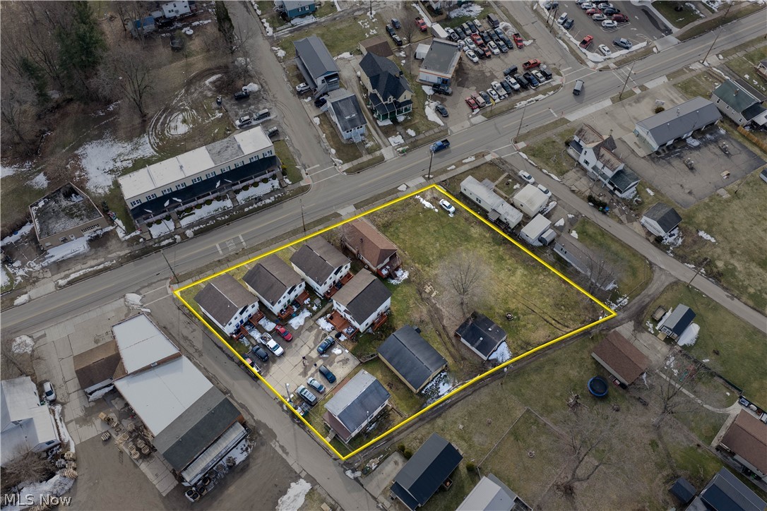 209 - 223 Trenton Avenue Uhrichsville OH 44683