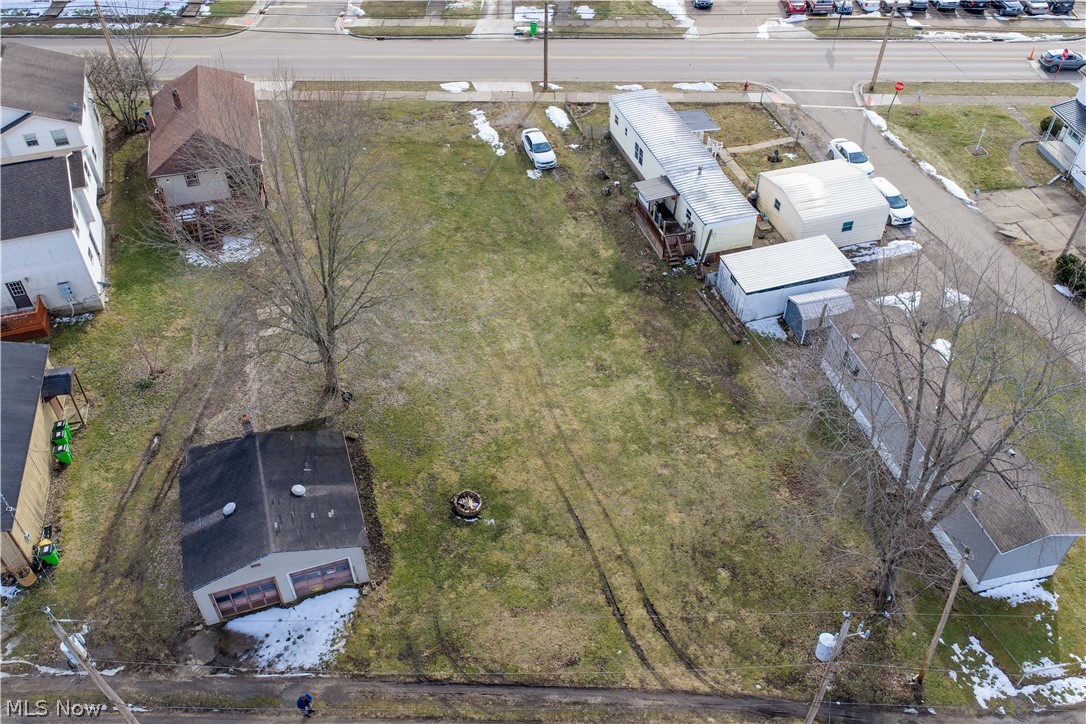 209 - 223 Trenton Avenue Uhrichsville OH 44683