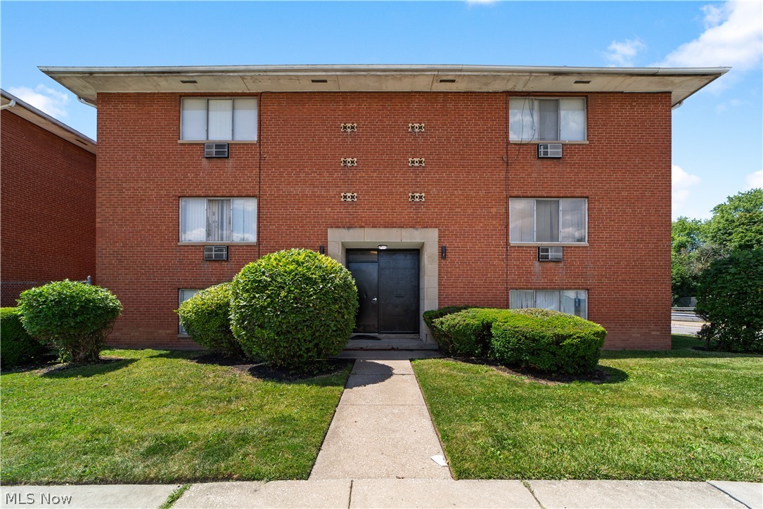 4578 E 131st Street Garfield Heights OH 44105