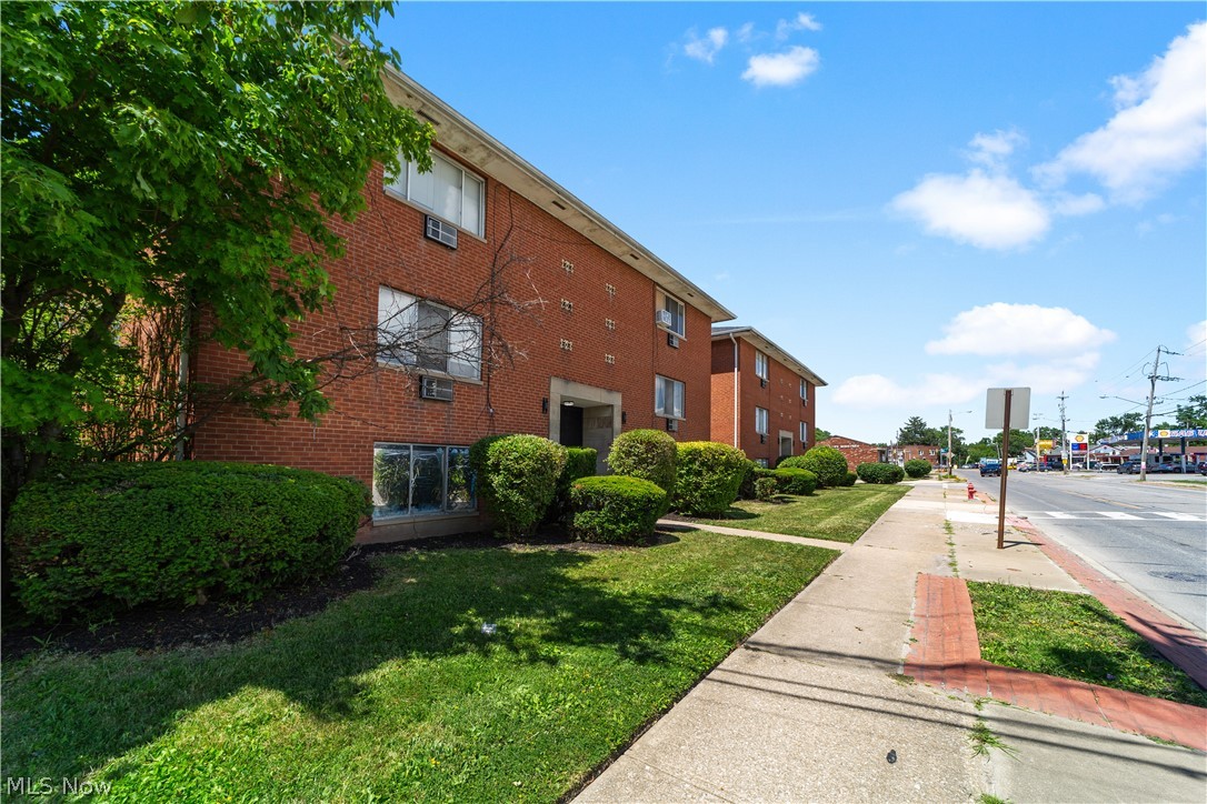 4578 E 131st Street Garfield Heights OH 44105