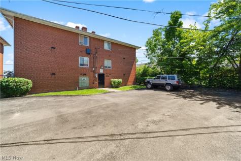4578 E 131st Street Garfield Heights OH 44105