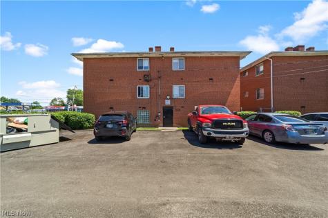 4578 E 131st Street Garfield Heights OH 44105