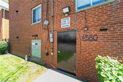 4578 E 131st Street Garfield Heights OH 44105