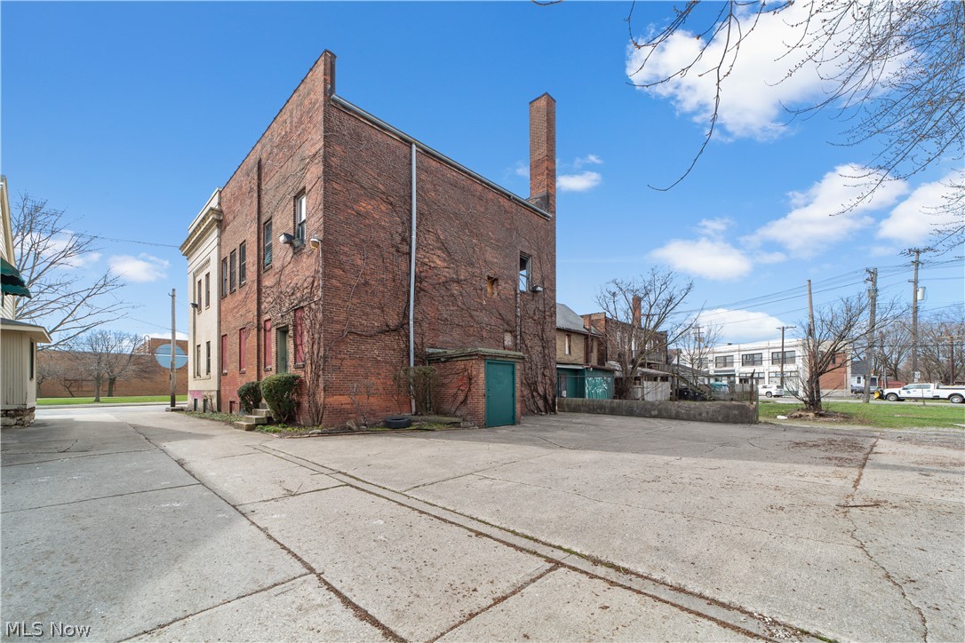 6330 Lorain Avenue Cleveland OH 44102