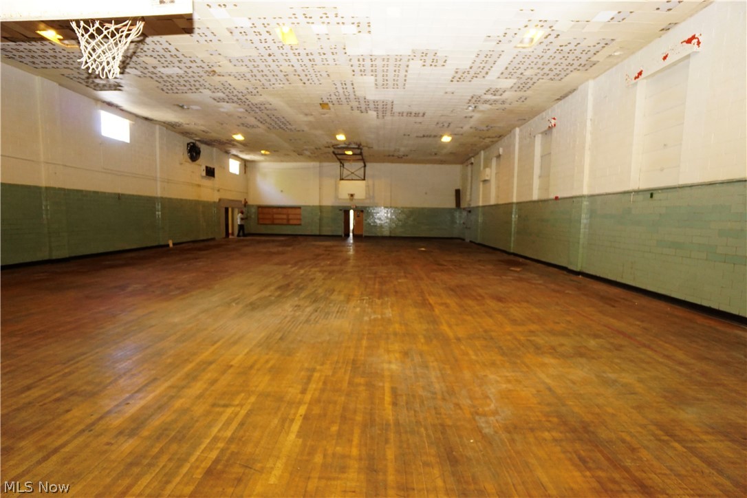 10004 Union Avenue Cleveland OH 44105