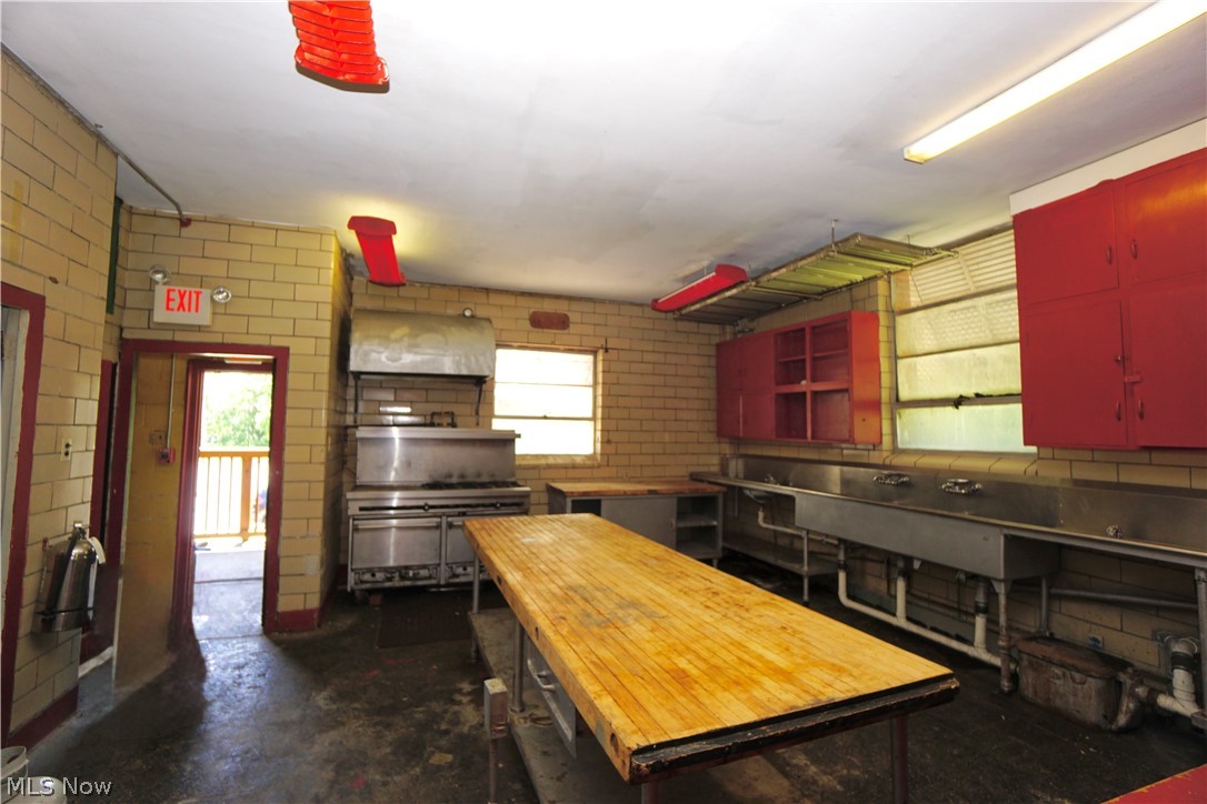 10004 Union Avenue Cleveland OH 44105