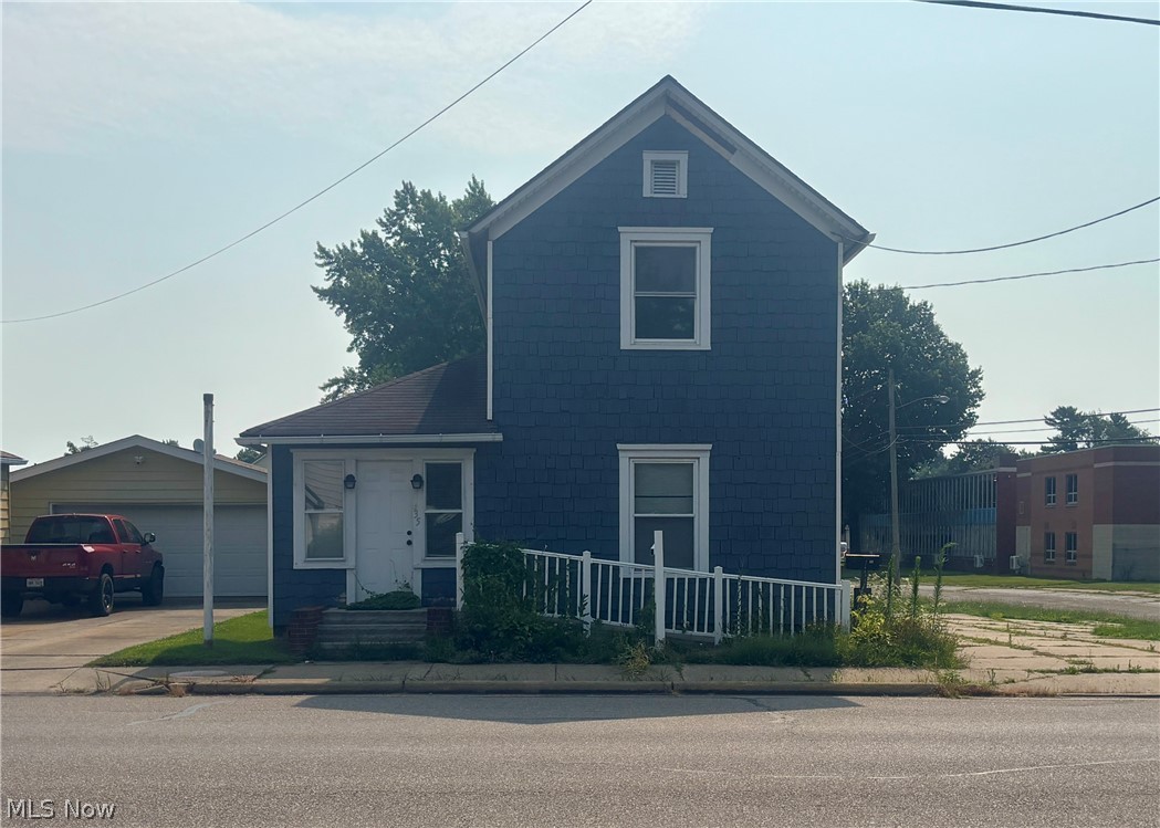 35 31st Street SW Barberton OH 44203