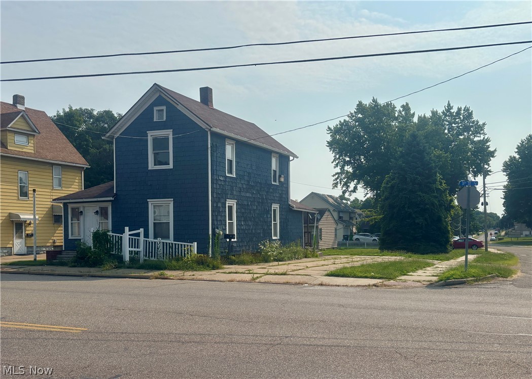 35 31st Street SW Barberton OH 44203