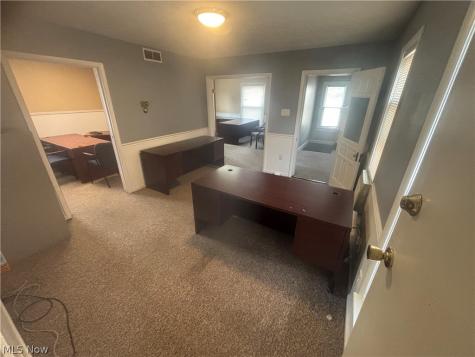 35 31st Street SW Barberton OH 44203