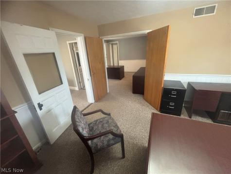 35 31st Street SW Barberton OH 44203