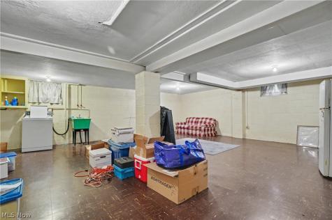 37822 Euclid Avenue Willoughby OH 44094