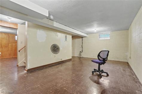 37822 Euclid Avenue Willoughby OH 44094