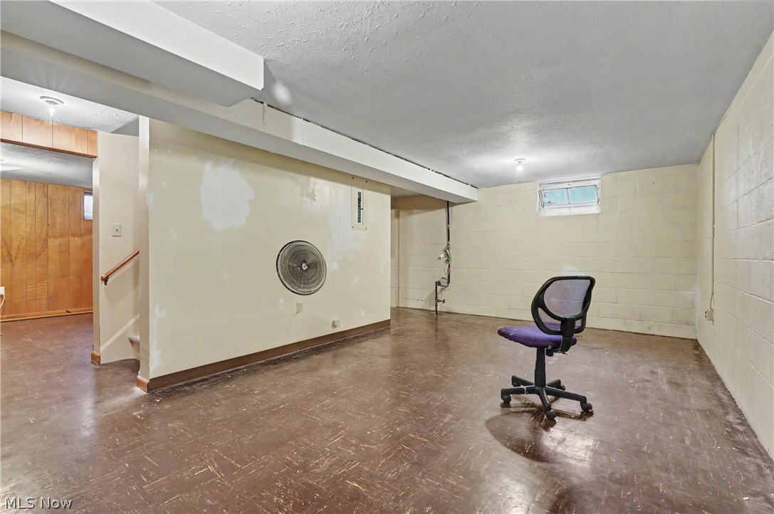 37822 Euclid Avenue Willoughby OH 44094