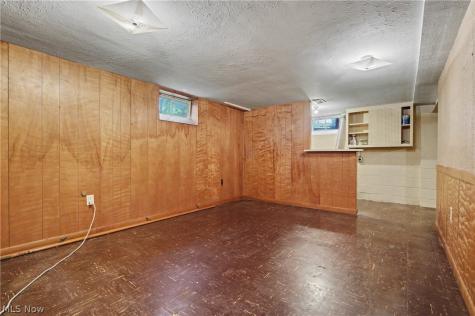 37822 Euclid Avenue Willoughby OH 44094