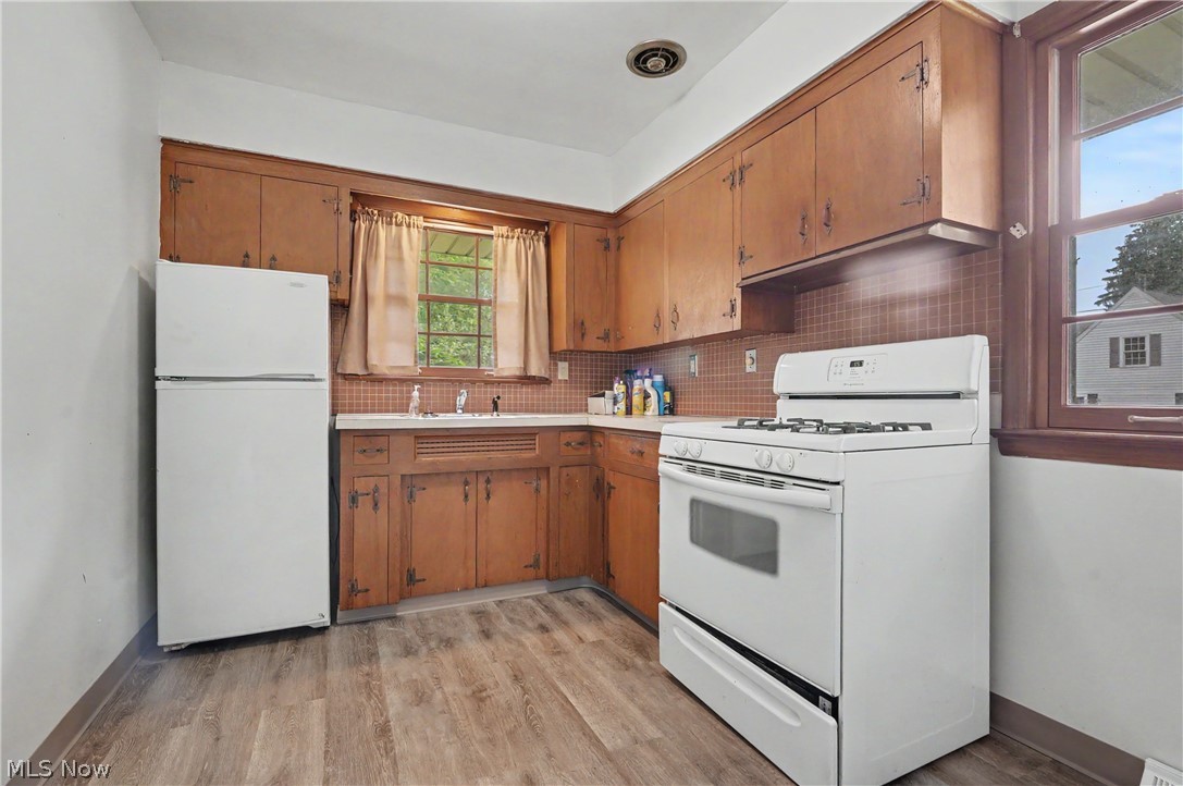 37822 Euclid Avenue Willoughby OH 44094