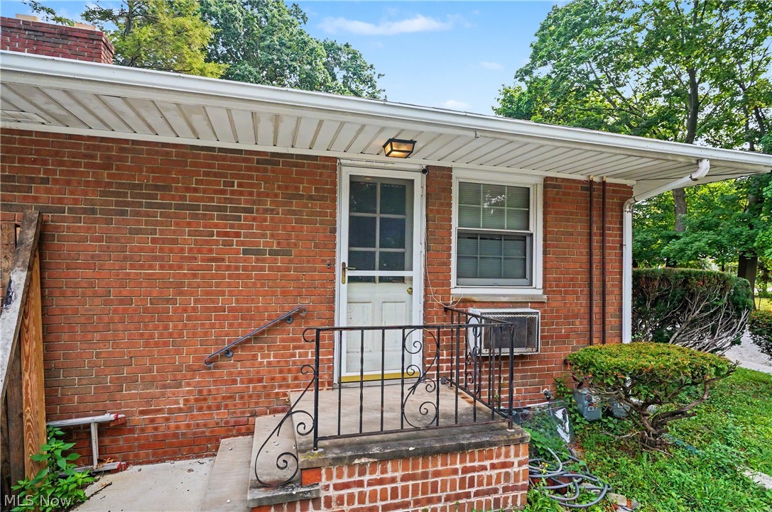 37822 Euclid Avenue Willoughby OH 44094