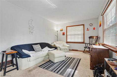 37822 Euclid Avenue Willoughby OH 44094