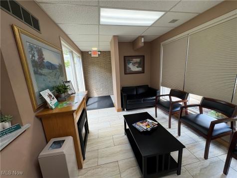 309 S Chapel Street Louisville OH 44641