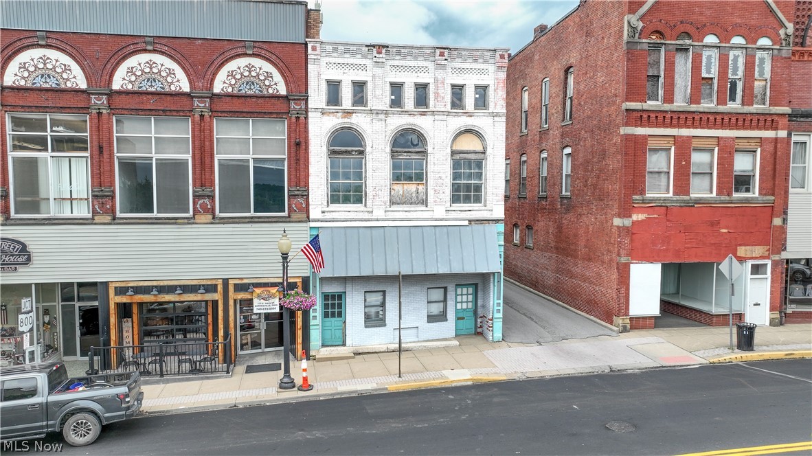 141 E Main Street Barnesville OH 43713