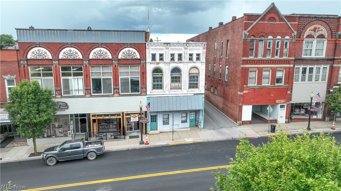 141 E Main Street Barnesville OH 43713
