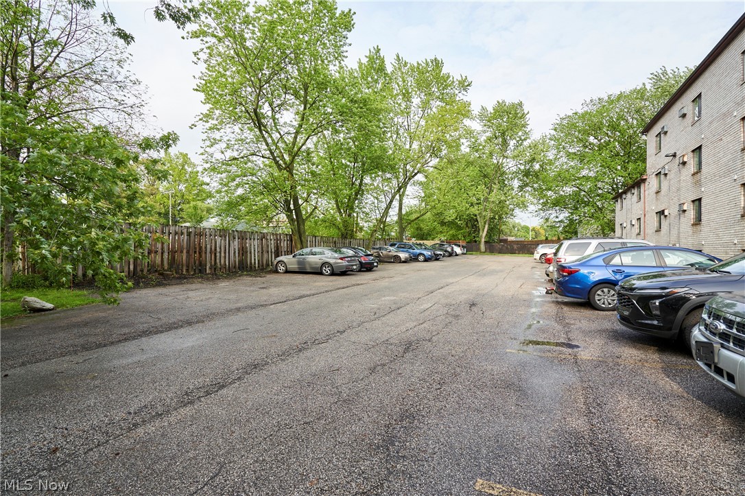 899 Rosamond Avenue Akron OH 44307